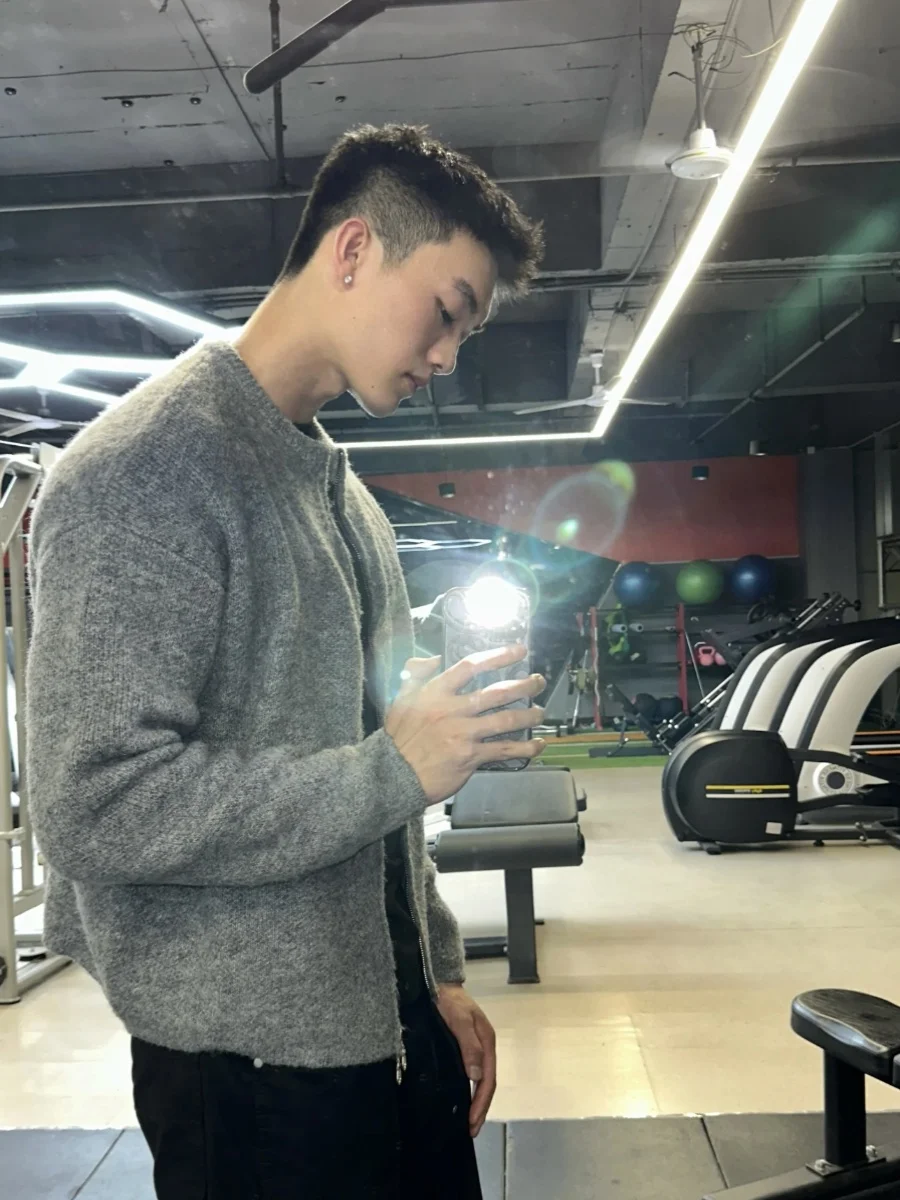 

American ey Knitted Cardigan Jaet Men's High-End Lazy Sle ort Zipper Sea Hair Casual Sweater Autumn Winter