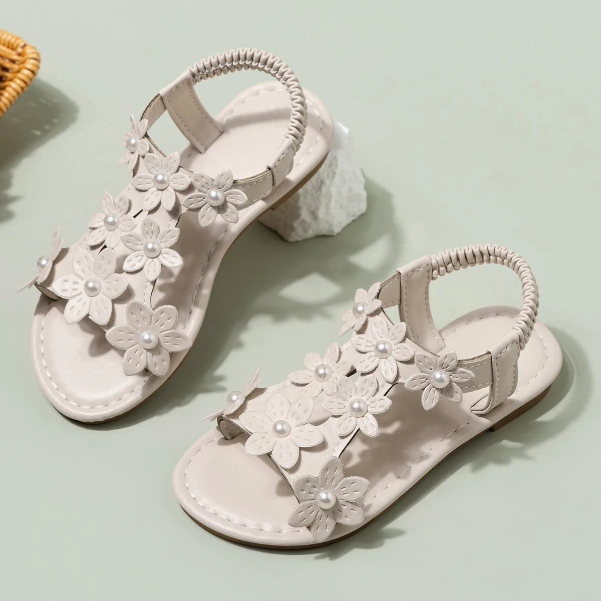 

Girls Princess Sandals - 3D Floral Pearl Decor Toddler Summer Shoes Soft Sole Kids Casual Sandals 3-12Y