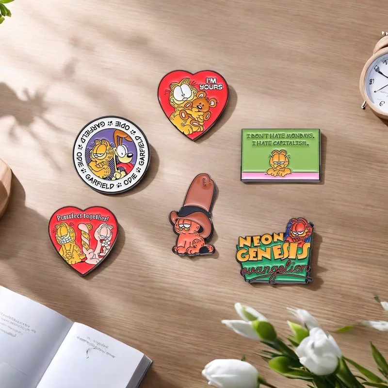 

6pcs/set New Cartoon Anime Cute Garfield Personality Animation Peripheral Set Badge Brooch Cute Birthday Gifts Hot Selling