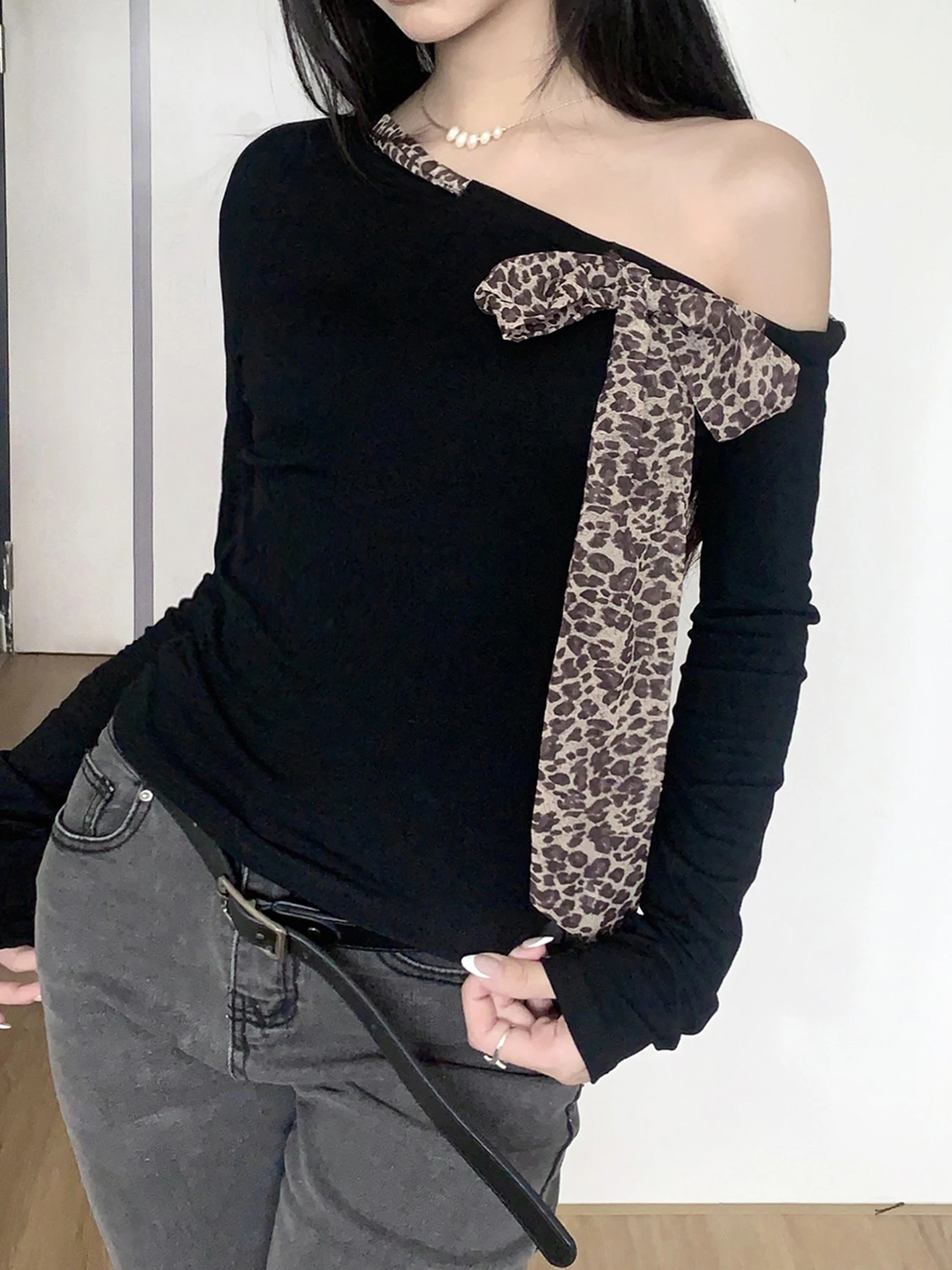 IAMSURE Casual Leopard Bow T Shirt Slim Bandage girocollo manica lunga Tees donna 2024 autunno primavera Fashion Streetwear Ladies