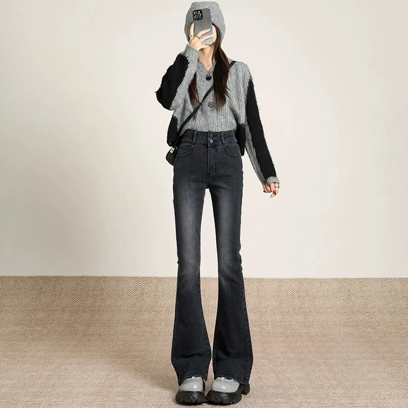 2026 Autumn Retro High Waist Double Button Stretch Flared Jeans Women Slim Bootcut Denim Trousers