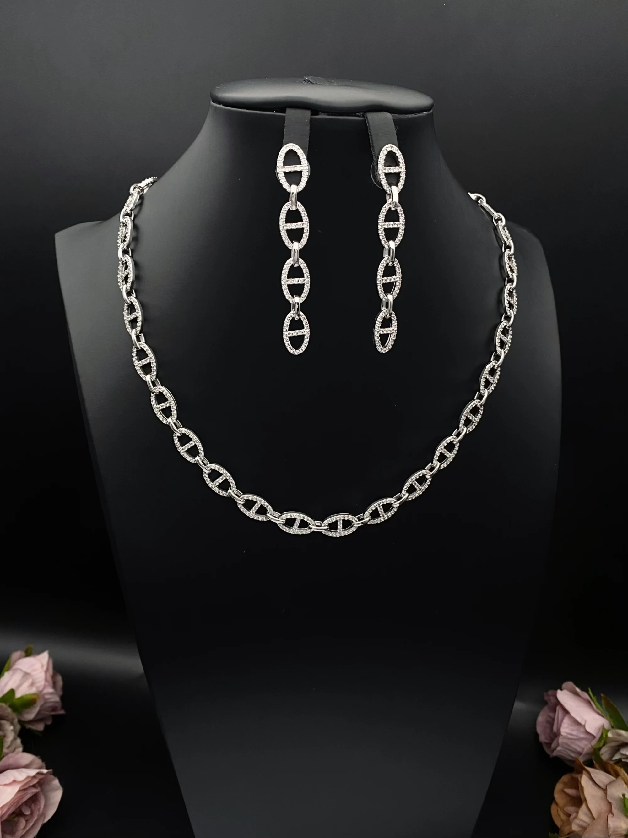 

Falair Luxury Two-Piece Women's Dubai Fashion Necklace and Earring Set Valentine's Day Gift