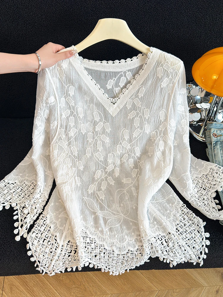 Beautiful Tassel Trim Long Sleeve White Shirt Elegant Slimming Early Autumn New Style French Style Loose Polyester Fibre V Neck