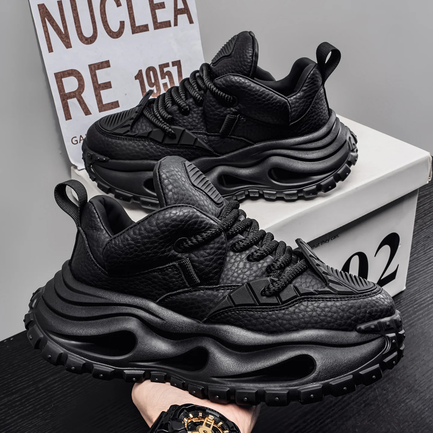 

2026 New All Season Low-Top Chunky Sneakers | Thick-Soled Height Increasing Trendy Non-Slip Wear-Resistant Outdoor Casual Shoes