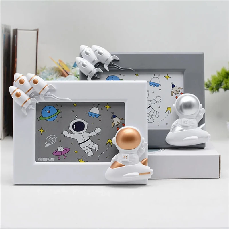 Cute Space Astronaut 7 Inch Photo Frame Cartoon Desktop Decor Photo Frame Living Room Bedroom BedsideTable Photo Frame Ornaments