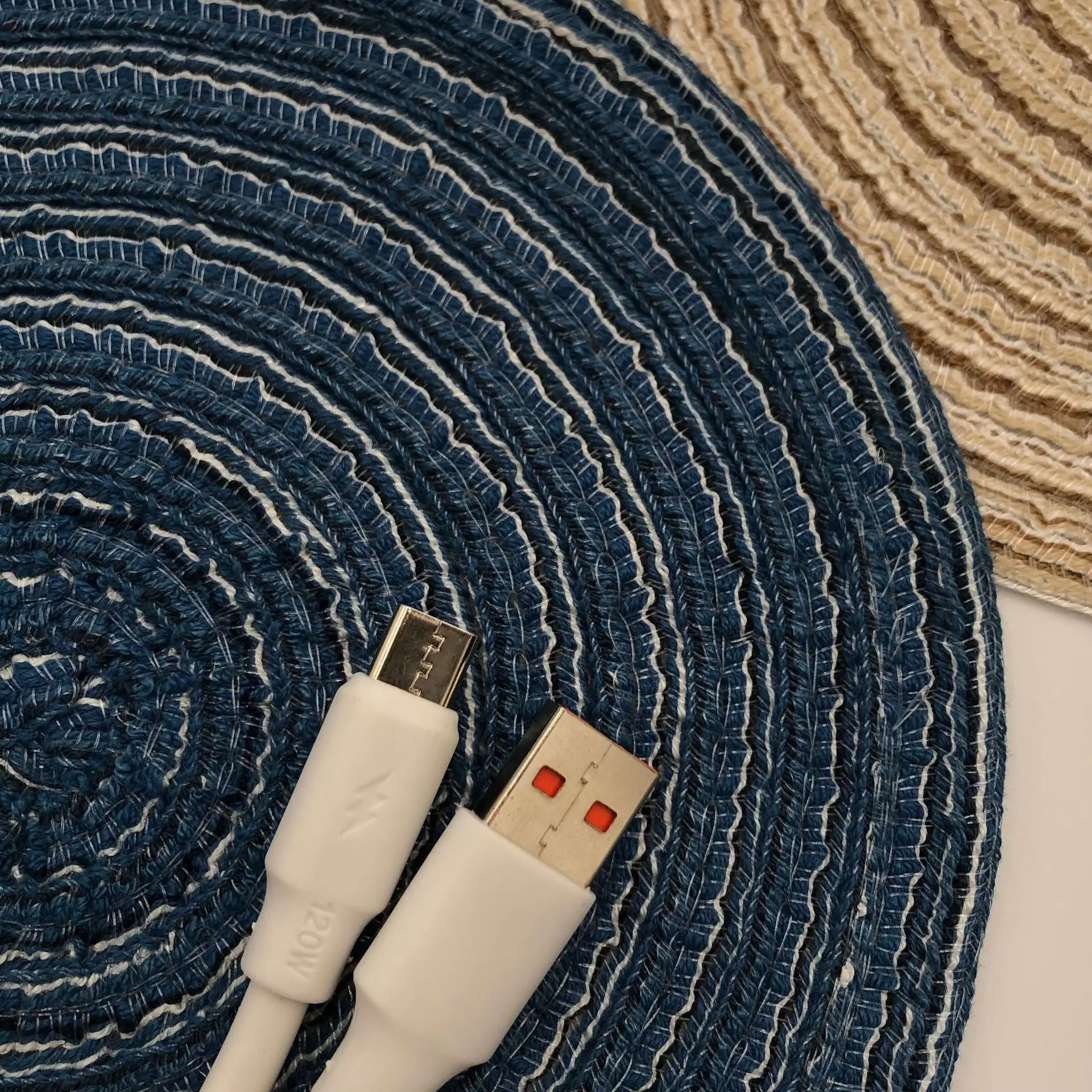 USB cable, mobile data cable, super fast charging cable TYPE-C suitable for Huawei and Android