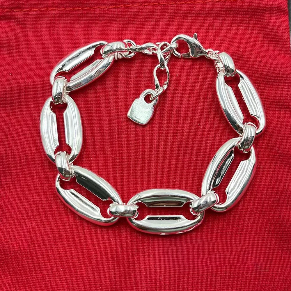 Spain UNO 2024 Versatile Daily Popular Silver Loop Chain Bracelet Couple Accessories Valentine's Day Gift, Bag