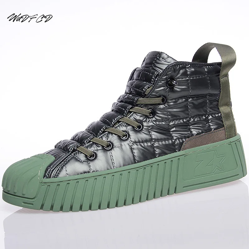 ارتفاع أعلى أحذية رياضية الرجال مصمم الشتاء أفخم حذاء الثلج عالي الرقبة دافئ موضة عادية أسفل الارتفاع العلوي زيادة منصة مسطحة حذاء من الجلد
