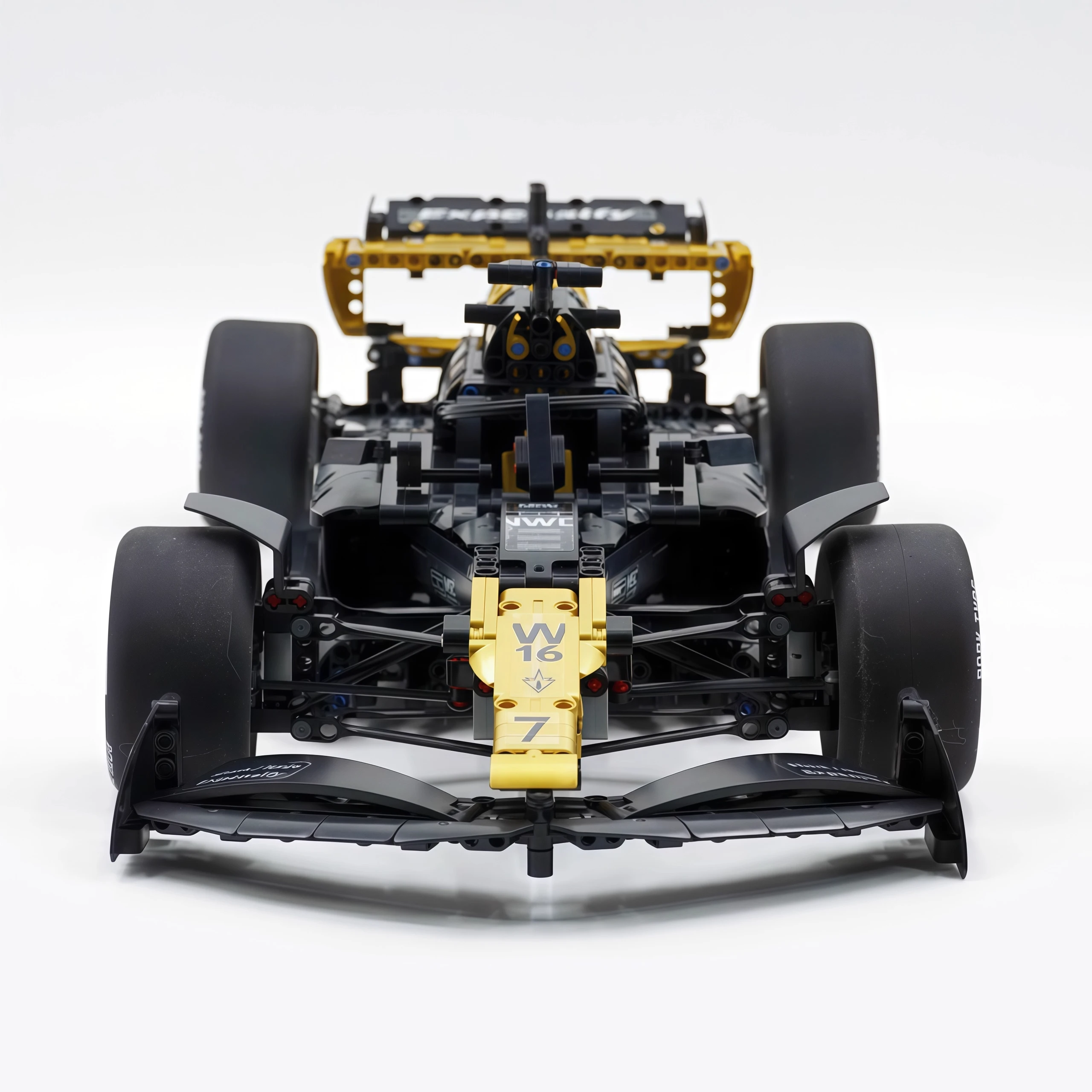 Novo mk6023 moc high-end galvanizado clássico carro de corrida modelo kit pequenas partículas montadas blocos de construção brinquedos para presentes adultos