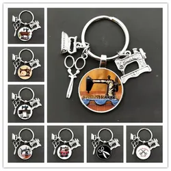 Vintage Sewing Machine Pendant Keychain Grandma Mom Souvenir Jewelry Charm Bag Key Ring Cute Pattern Glass Round Key Chains Gift