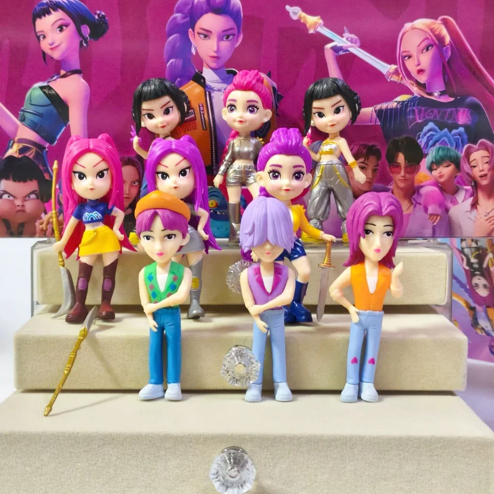 ฟิกเกอร์โมเดลของเล่นเด็กผู้ชาย 6 ชิ้น รุ่น 2026 รูมิ มิรา โซอี เดอร์ปี ไทเกอร์ ซาจา ของสะสมตกแต่งโต๊ะทำงาน ของเล่นโมเดล ของขวัญคริสต์มาสสำหรับเด็ก