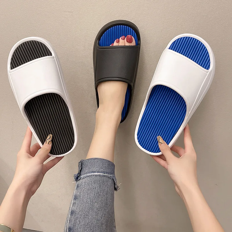 Summer Fashion Couple Slippers 4CM Thick Platform Slippers Men Beach Comfortable Soft Bottom Non-slip Color Women Slides Shoes