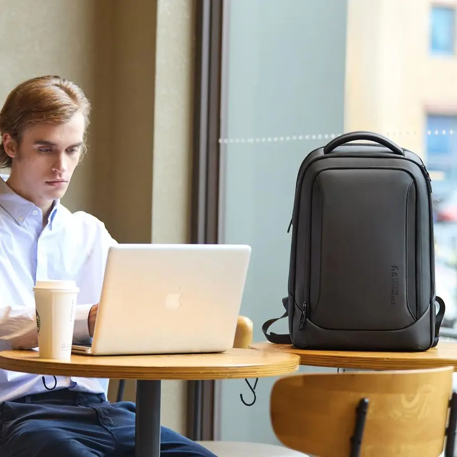 남성용 노트북 백팩 USB 충전 포트 포함 방수 15.6인치 컴퓨터 가방 내구성 높은 하이테크 데이팩 캐주얼 백팩