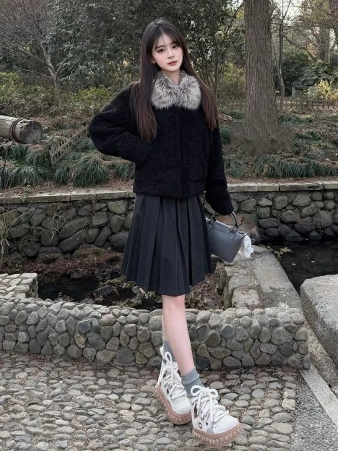 

Модное женское пальто Sli ort Bla Jaet Весна 2026: Уникальное, милое, укороченное, с меховым воротником, теплое, нежное, стильное