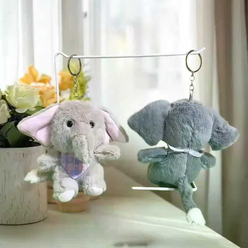 Porte-clés éléphant en peluche pendentif sac ; Jouet en peluche de poupée de dessin animé mignon ; Porte-clés doux ; Décor suspendu pour sac à dos vibrant