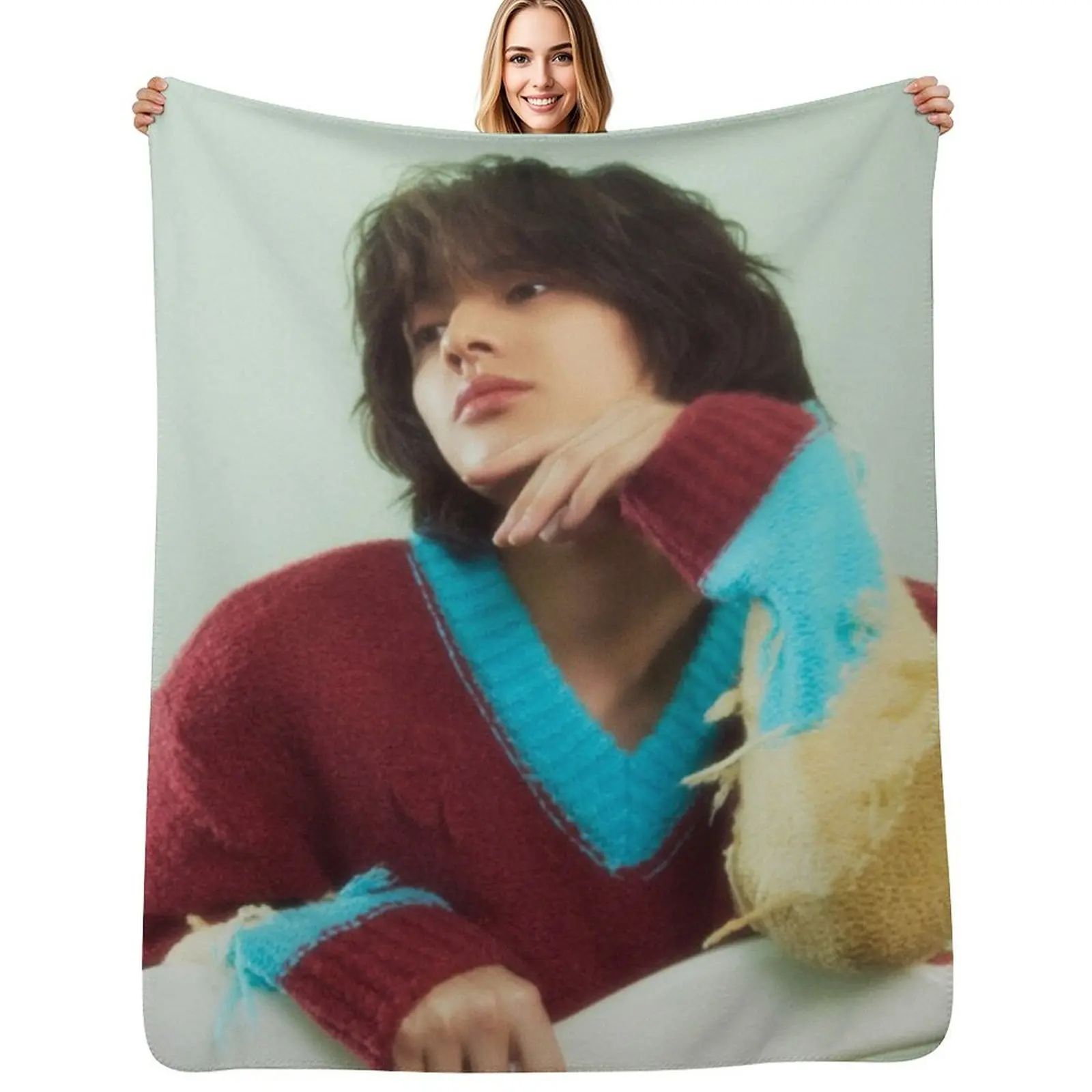 

Xdinary Heroes Jooyeon- Hello, World! Throw Blanket Bed Fashionable Hairy Thin Blankets