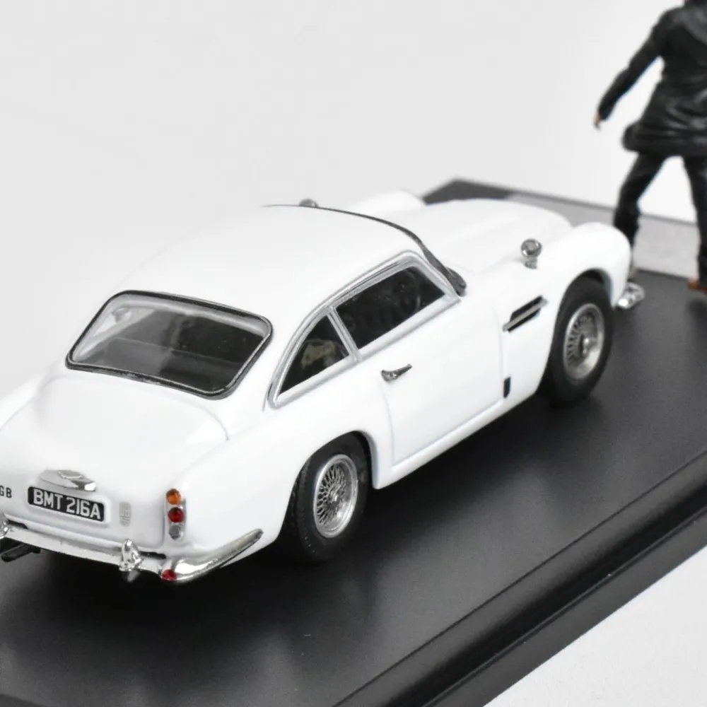 

DCM 1:64 Уникальная компактная литая модель автомобиля DB5