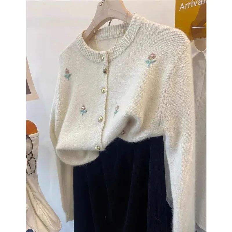 Korean Ladies Round Neck Knitted Cardigan 2025 Femme Long Sleeves Embroidery Sweater Coat Autumn Women Fashion Knit Jacket Tops - Image 5