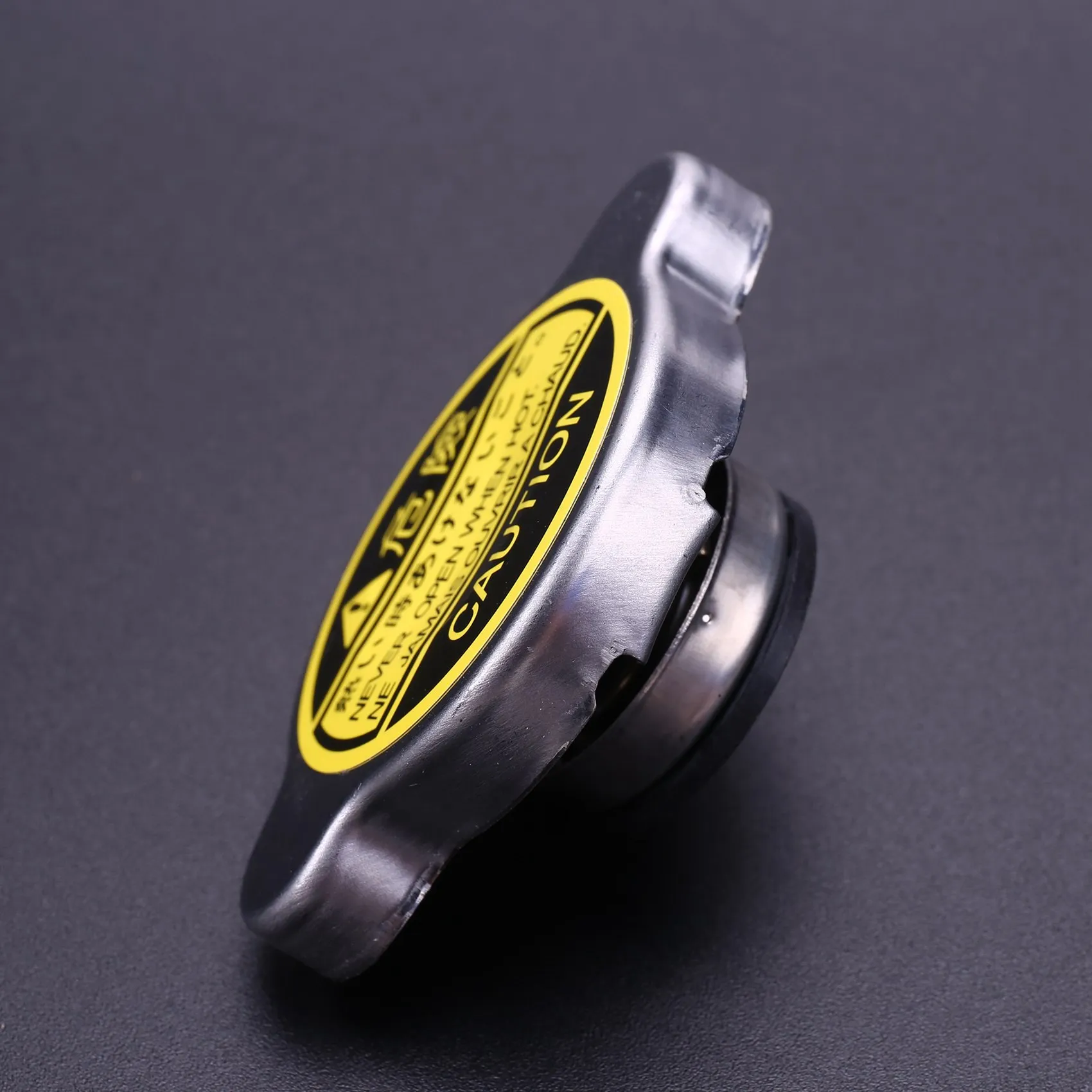 

Крышка радиатора M45K подходит для Toyota LAND CRUISER 1969-1985 гг., 1990-1998 (16401-54750)