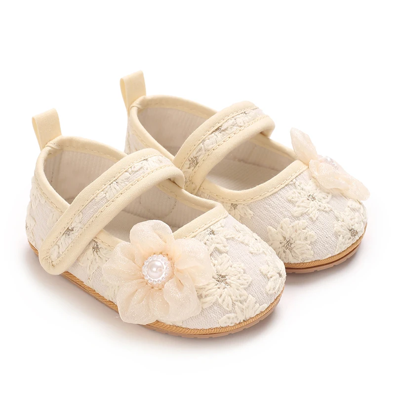 ربيع جديد حذاء طفل الدانتيل المطرزة أحذية رائعة الأميرة أحذية المضادة للانزلاق لينة سوليد المرأة أحذية المشي الطفل