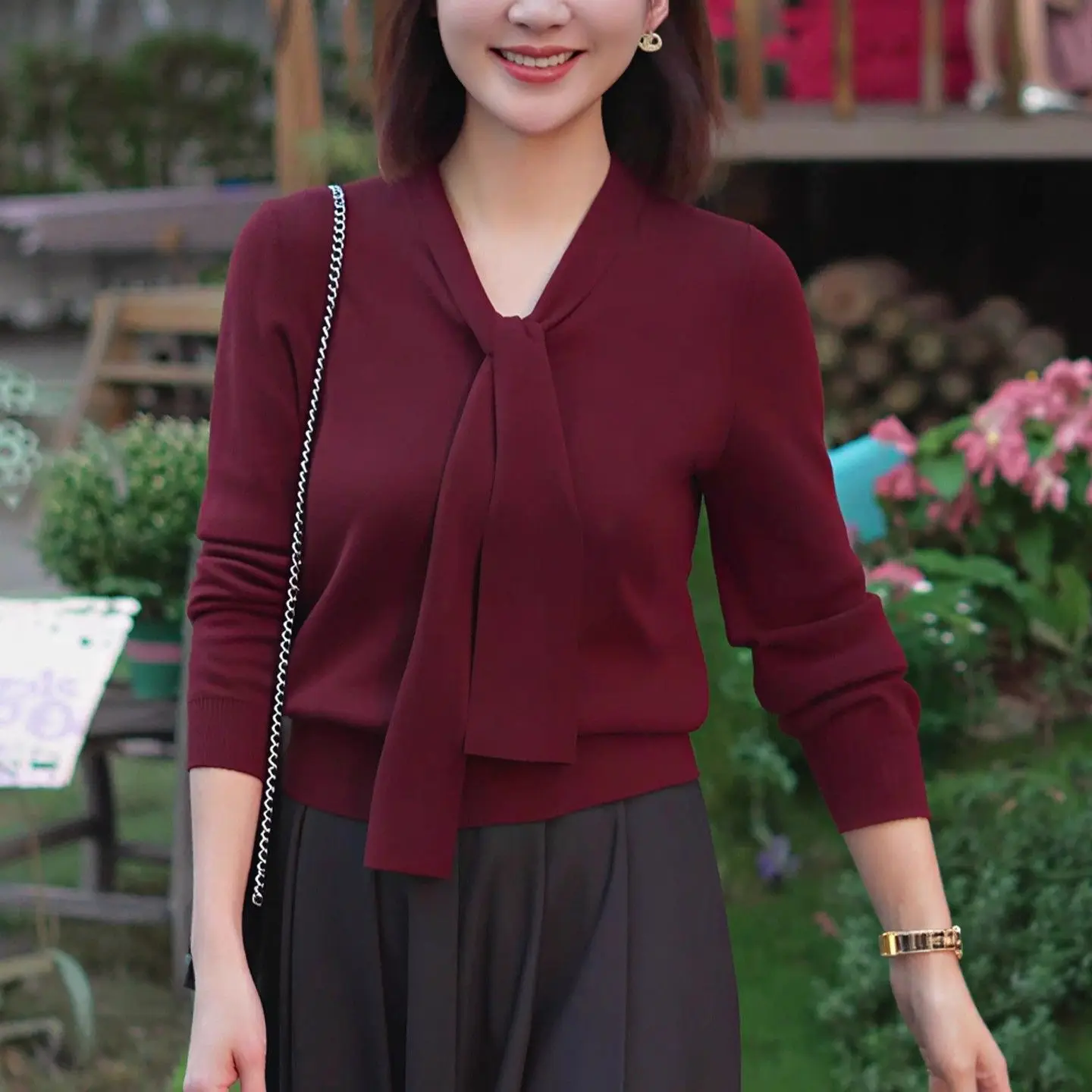

Dalong High-End Unique Spring Knitted Sweater No Pilling South Oil 2026 Super Beautiful Women's Fashion V-Neck Long Sleeve