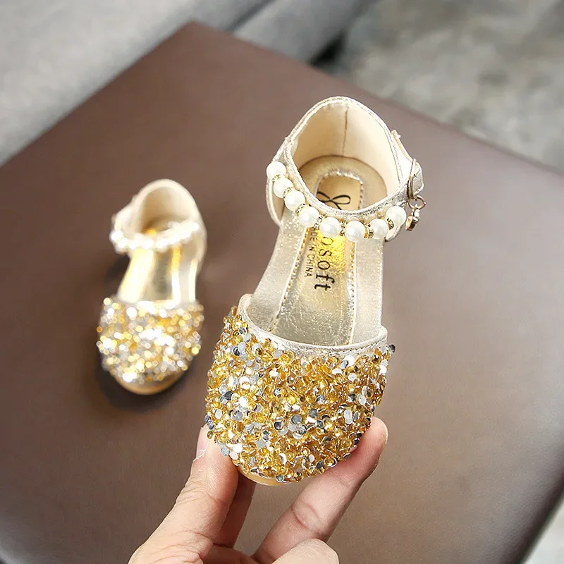 

Детская обувь для девочек, сандалии принцессы с цветочным узором, повседневная блестящая детская обувь на плоском каблуке, 2025 г., обувь для девочек с узлом-бабочкой, золотисто-розовый, серебристый цвет