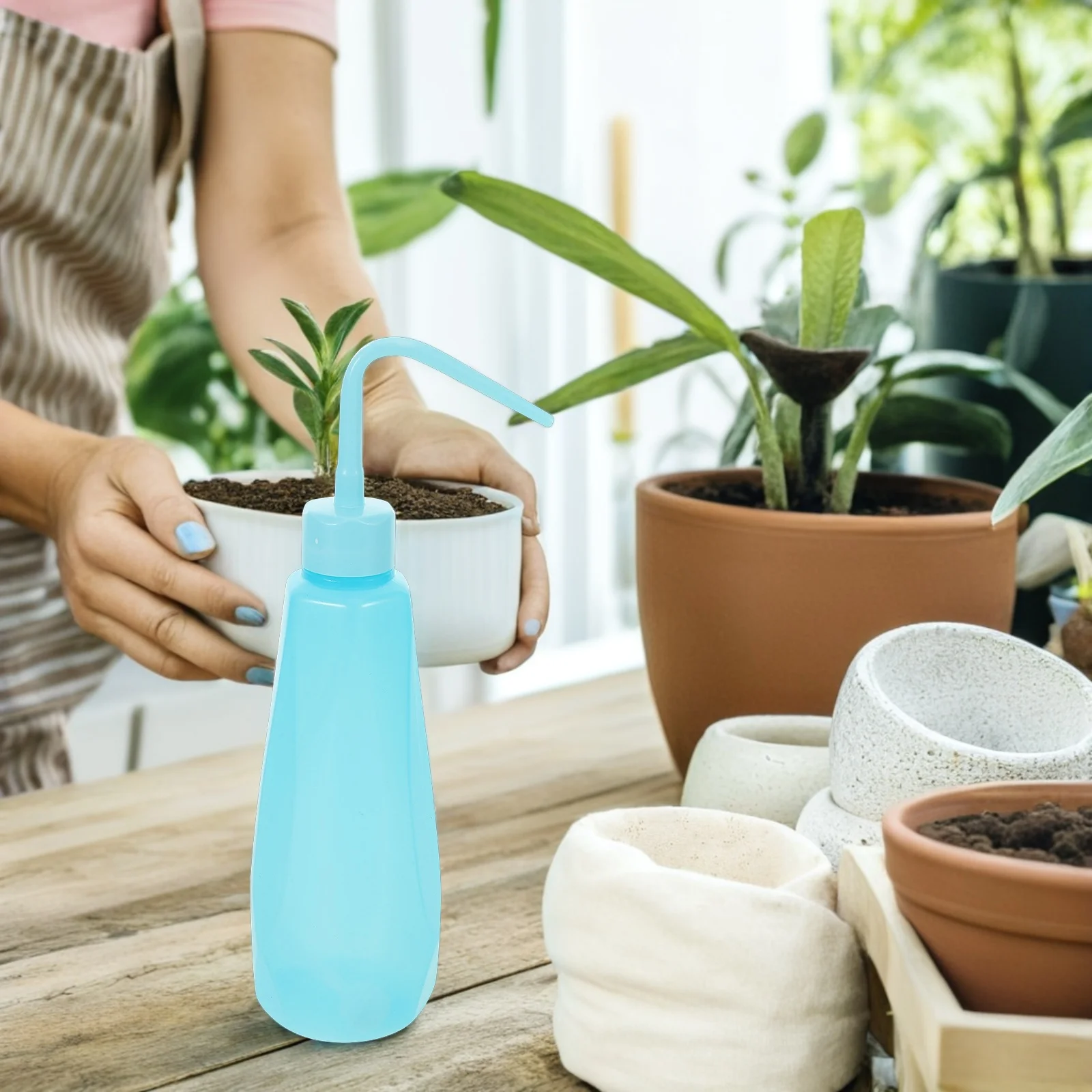 2 قطعة علبة سقاية صغيرة للنباتات الداخلية - زجاجة ضغط مريحة مع فوهة قابلة للتعديل مثالية للعصارة بونساي و