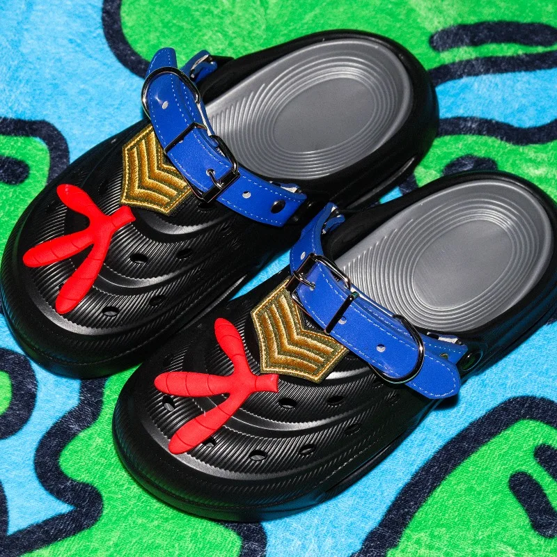 

Black Textured Hollow Air Cushion Buckle EVA Chunky Clogs for Men, Breathable Anti-slip Summer Tactical Trend Footwear