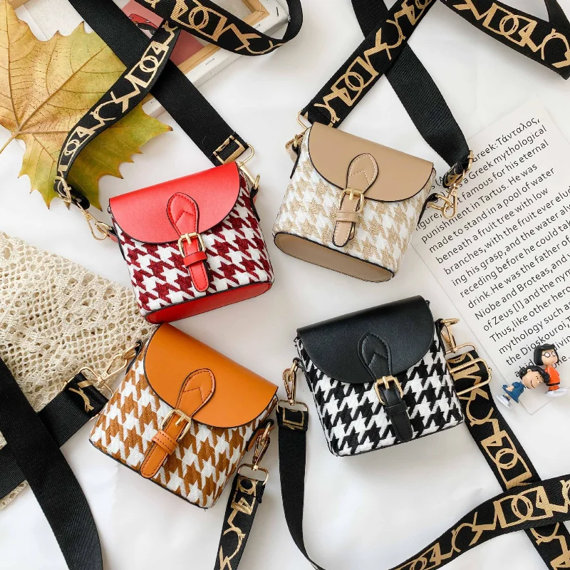 Children Small Bags 2022 New Mini Kids Fashion Wool Wide Shoulder Strap Bucket Bag Leisure Shoulder Messenger Bag