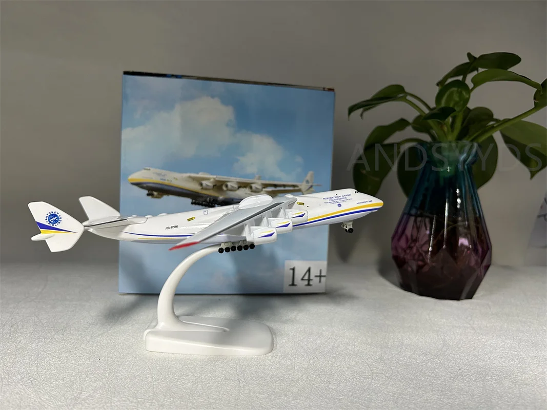 

20CM Diecast Metal Alloy Antonov An-225 "Mriya" Airplane Model 1/400 Scale Replica Model Toy For Collection