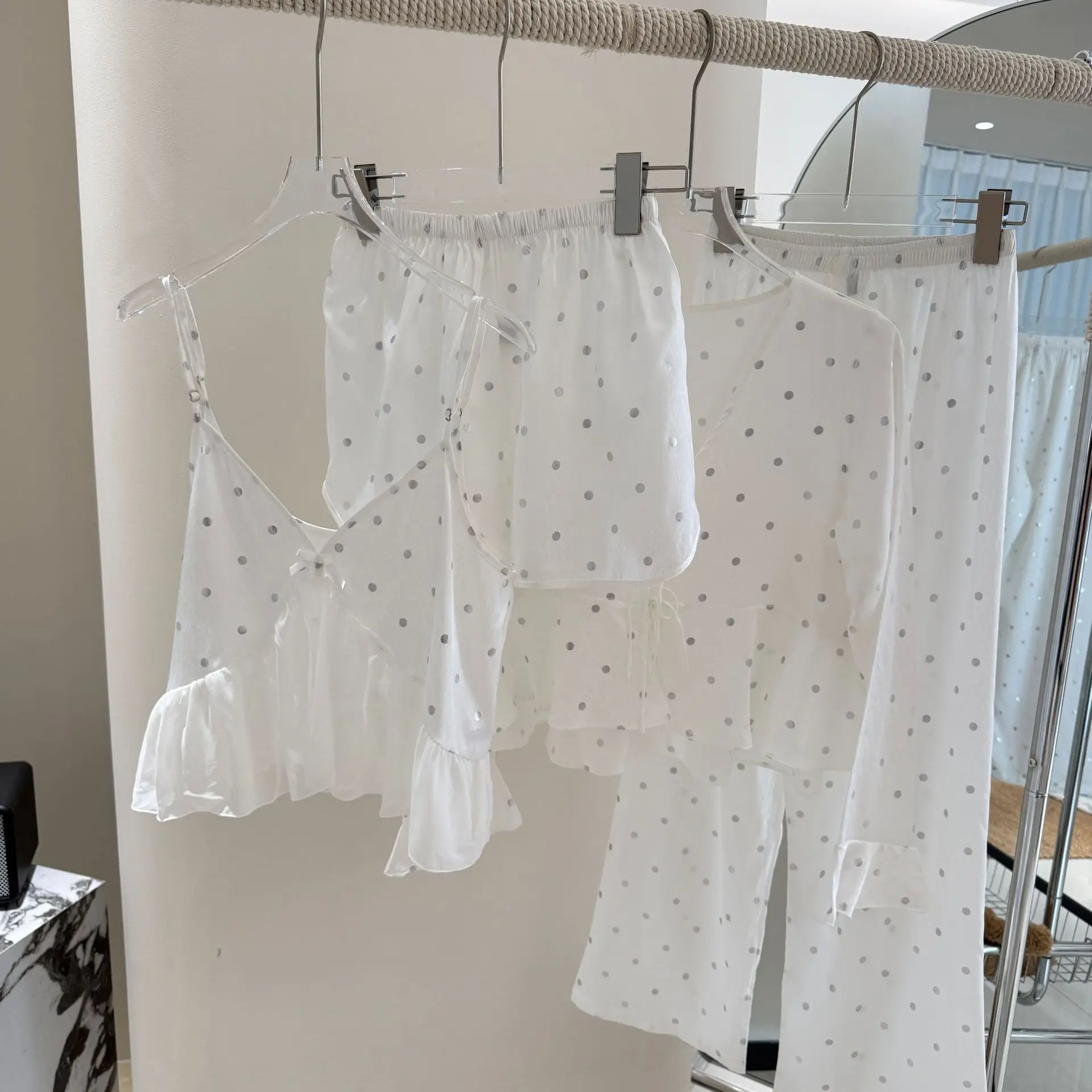 

Summer New Women 4PCS Pajamas Set Home Clothes Sexy Lace Nightgown Pijamas Suit Loose Silky Satin Sleepwear Homewear