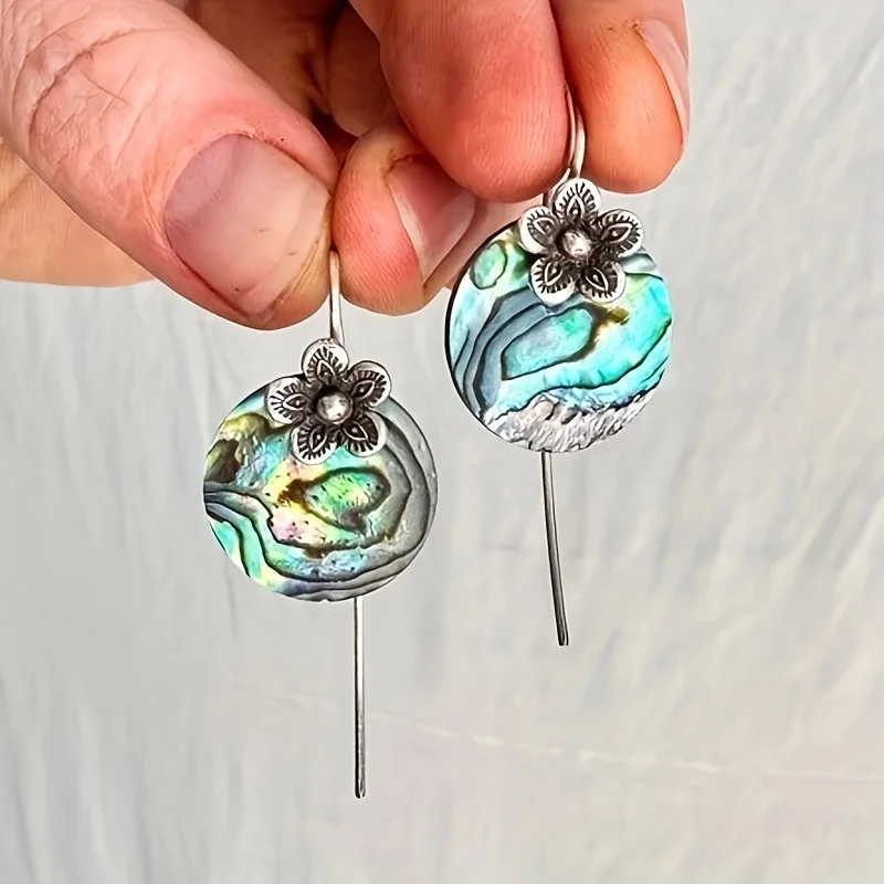 

Classic Ladies Party Earrings, Matching Items Fashion New Hot Sale Creative Retro Metal Carved Round Earrings