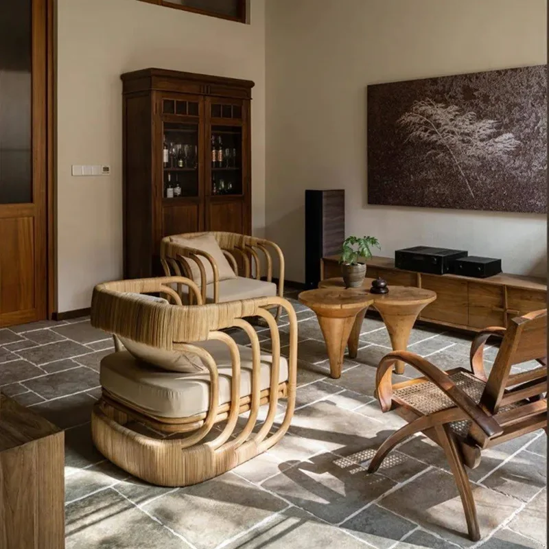 Divano singolo in stile retrò francese, letto e colazione soggiorno sedia per il tempo libero in rattan divano in rattan indonesiano