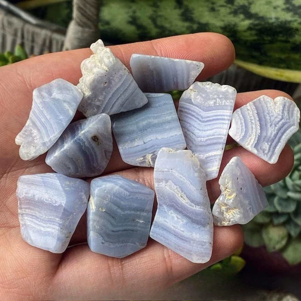 1pc/2pcs/3pcs Natural Blue Striped Agate Freeform Smoothed Home and Desktop Decoration Scene Decoration Gifts for Women
