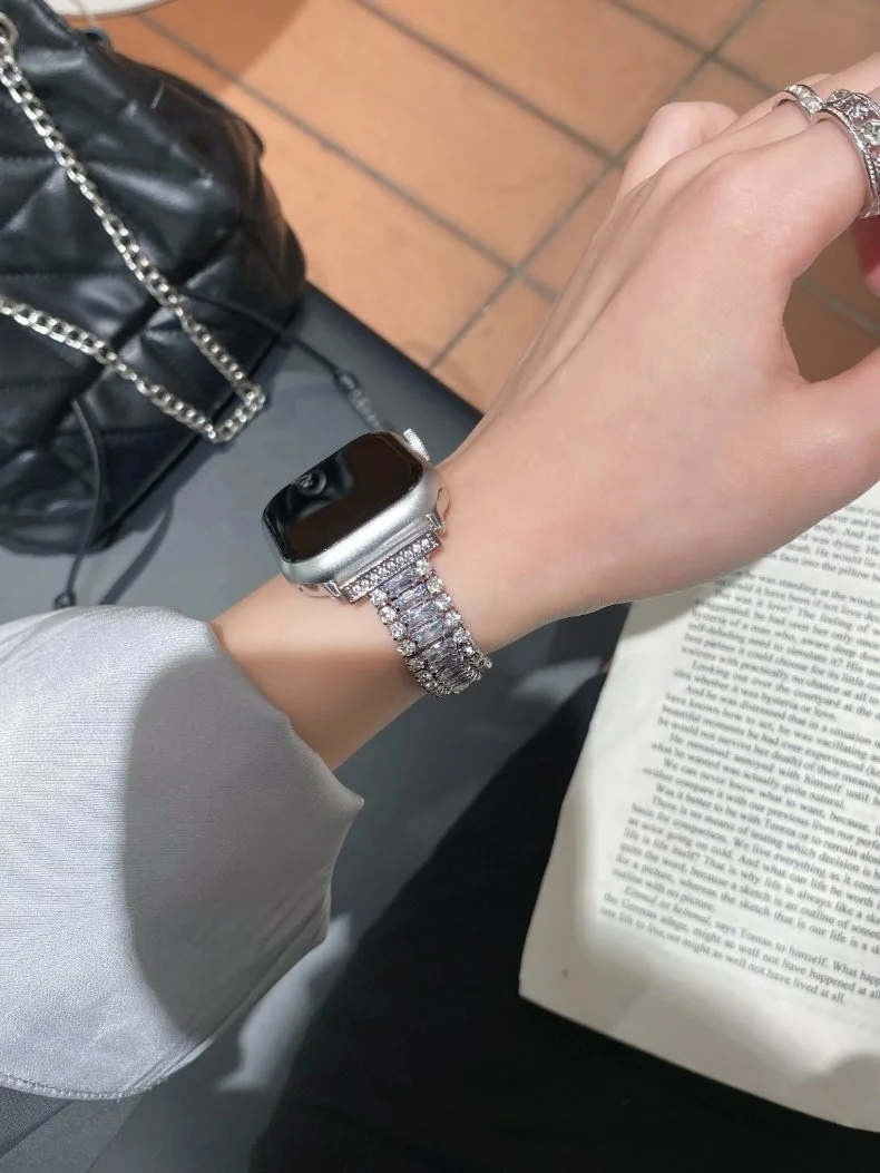 

Ремешок для iWatch Starry Sky Sparkling Diamond, совместимый с моделями 38 мм, 40 мм, 41 мм, 42 мм, 44 мм, 45 мм, 49 мм, модный ремешок.