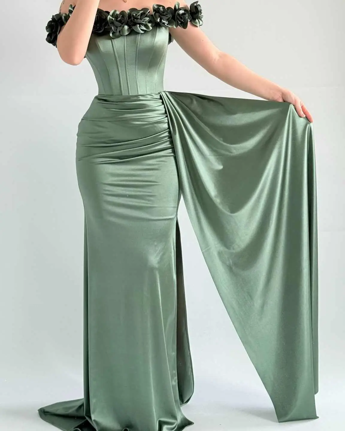 

Off The Shoulder Prom Dresses for Women 3D Flower Satin Bridesmaid Dress with Tail Mermaid Evening Gowns