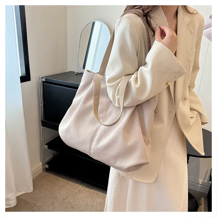 Casual Large Capacity Oxford Cloth Material Bag 2024 Summer New Women's Fashionable Shoulder Bag Simple All-match Commuter