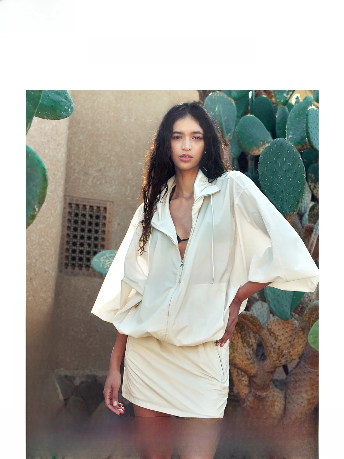 

Spring Sport Style Short Jacket White Casual Outerwear Three Acetate Polyester Fiber Loose Fit Youth Shape Body Type