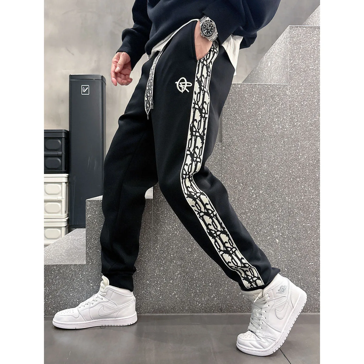 

Spring 2025 High-End Patchwork Stripe Sports Casual Pants Men Loose Luxury Long Sweatpants Trendy Brand Harlan Pants