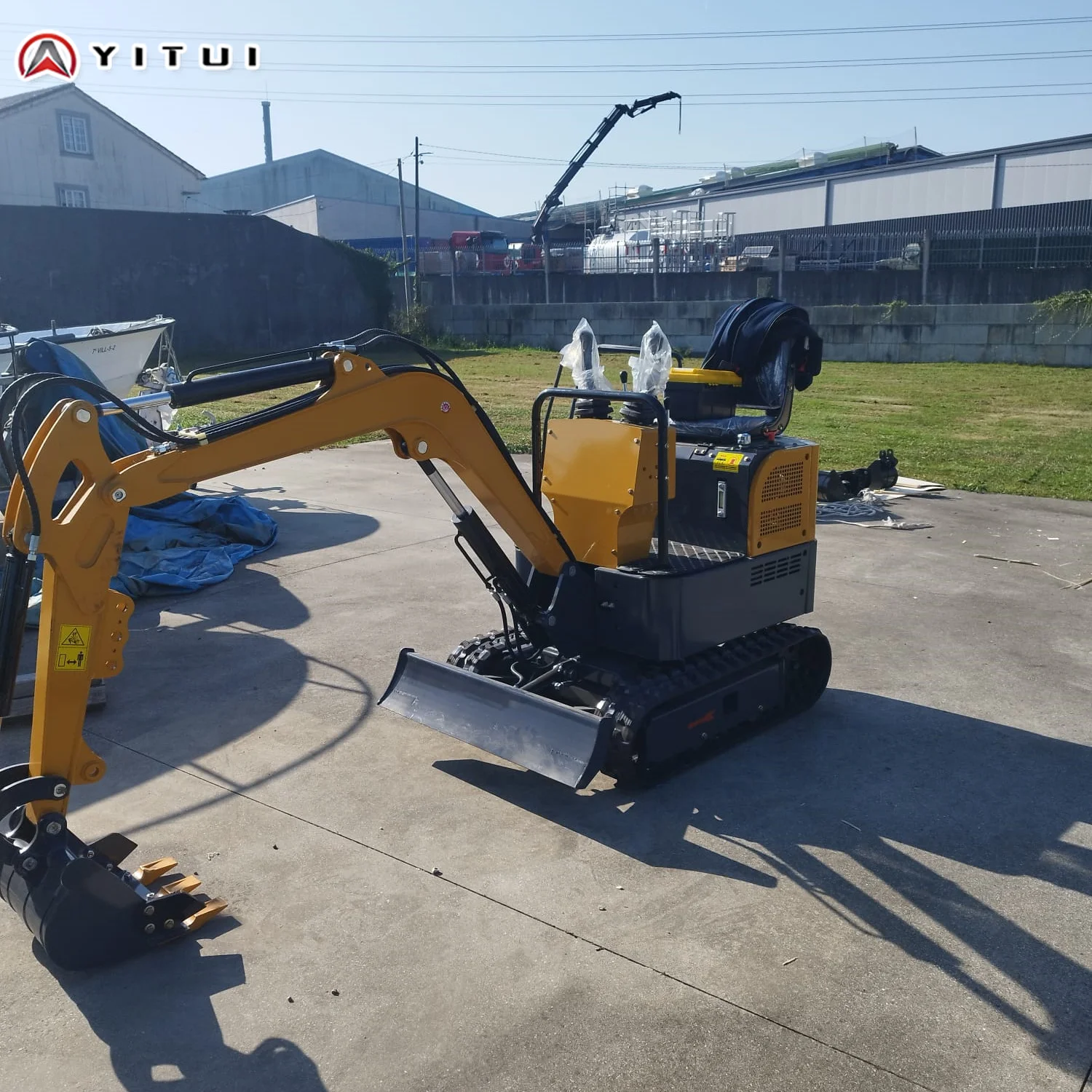 

Customized Mini Excavator Factory Direct Sales Large Arm Side Swing Kubota Engine Multifunction Mini Excavator