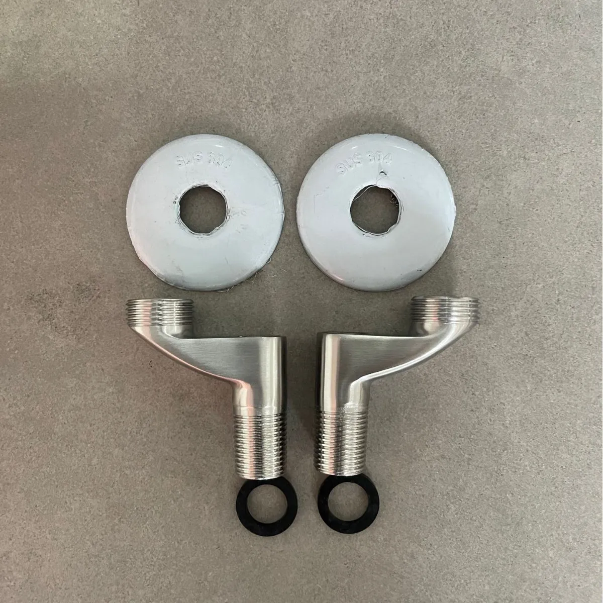 304 Stainless Steel Curved Foot Shower Faucet Mixing Valve, Curved Foot Eccentric Screw Corner