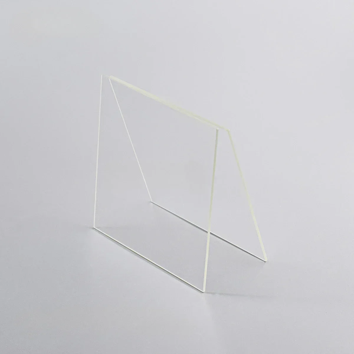 

High borosilicate glass sheet (100 * 100 * 2mm, 20 pieces/box, for scientific research)