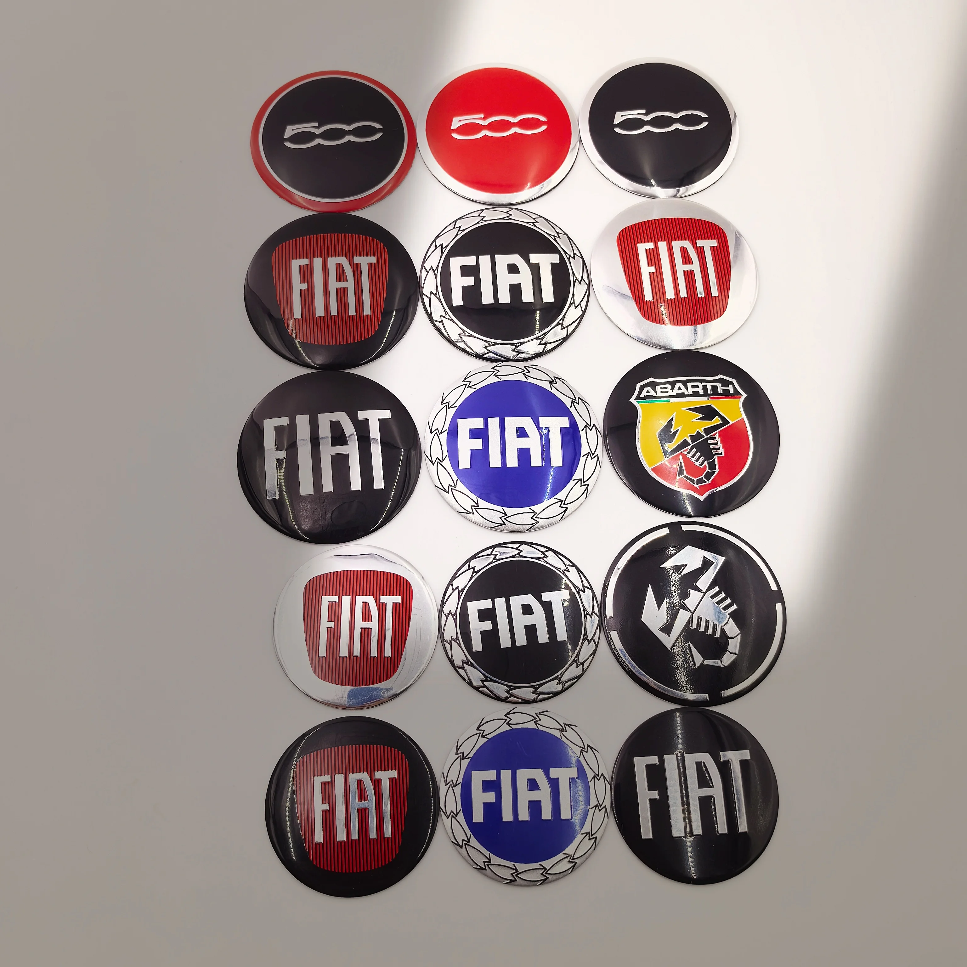 4 Uds. De emblemas de coche Fiat, tapas de cubo de centro de rueda, 50mm, 56mm, 5cm, 5,6 cm, pegatinas de cubierta de insignia a prueba de polvo para FIAT 500 Abarth Rim Refit