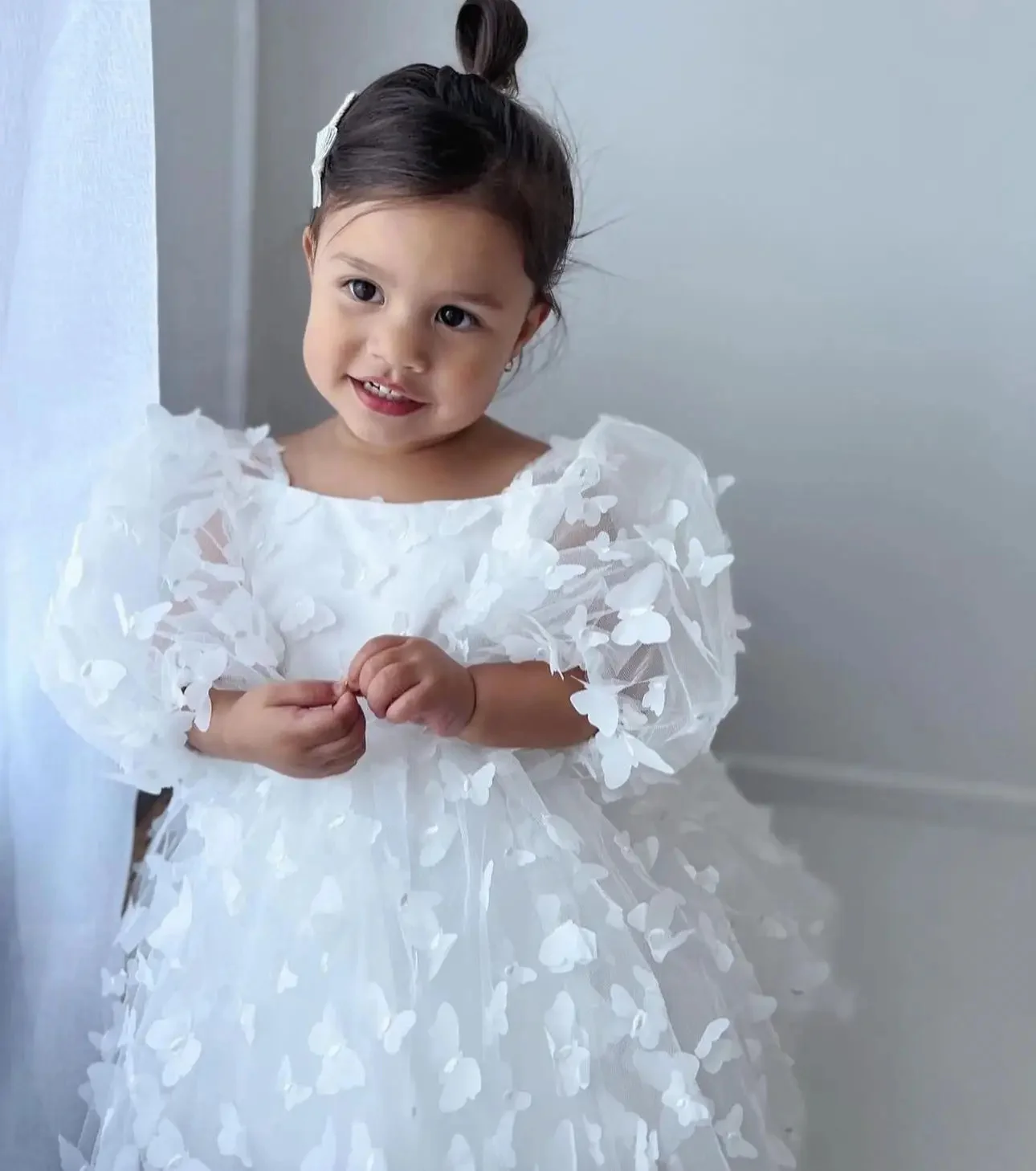 Customized Blush Pink Flower Girl Dresses For Wedding Backless Butterflies Full Sleeves Cute Baby Birthday Party Banquet Gown