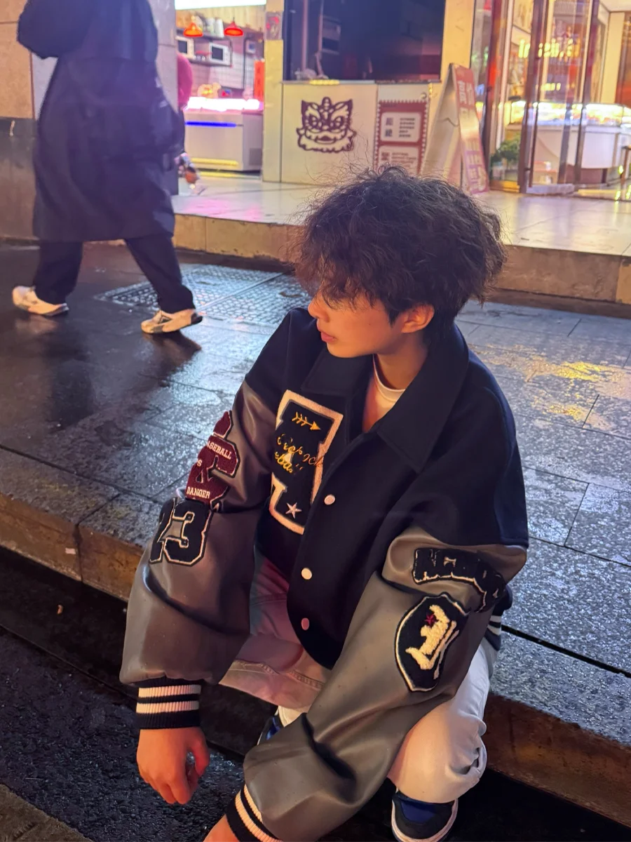 

Утепленная американская бейсбольная куртка на весну, осень и зиму с флисовой подкладкой и вышитыми буквами, хлопковая верхняя одежда