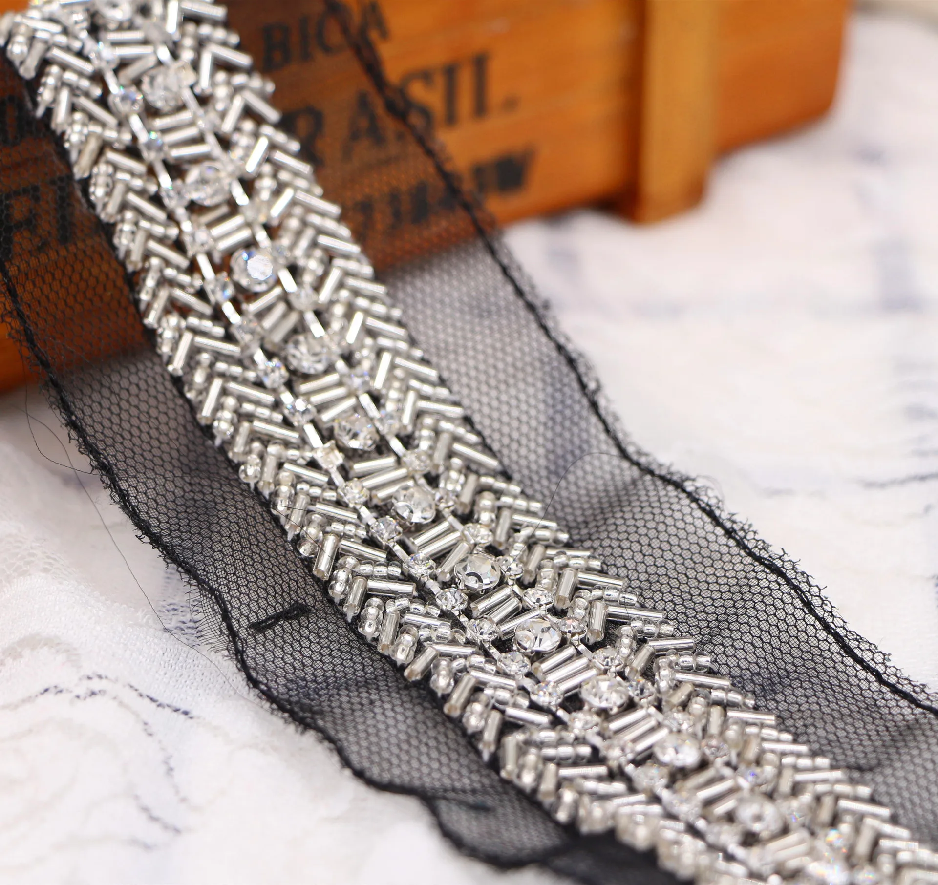 

DIY Handmade Clothing Accessories Beaded Lace Trim Clothing Accessories Black and White Rhinestone Rice Bead Woven Ribbon