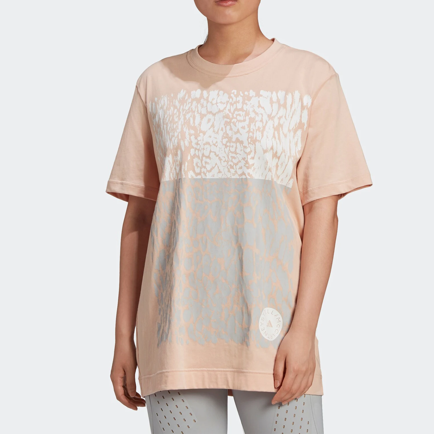 

Оригинальная женская повседневная спортивная футболка Adidas с коротким рукавом GL4151