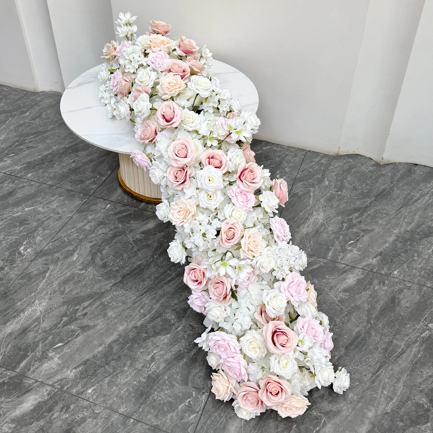 Pastellfarbene Seidenblumenreihe, künstliche Blumen-Tischläufer, Hochzeits-Blumenarrangement, Event-Bankett-Hintergrunddekoration, Requisiten – Detail 7