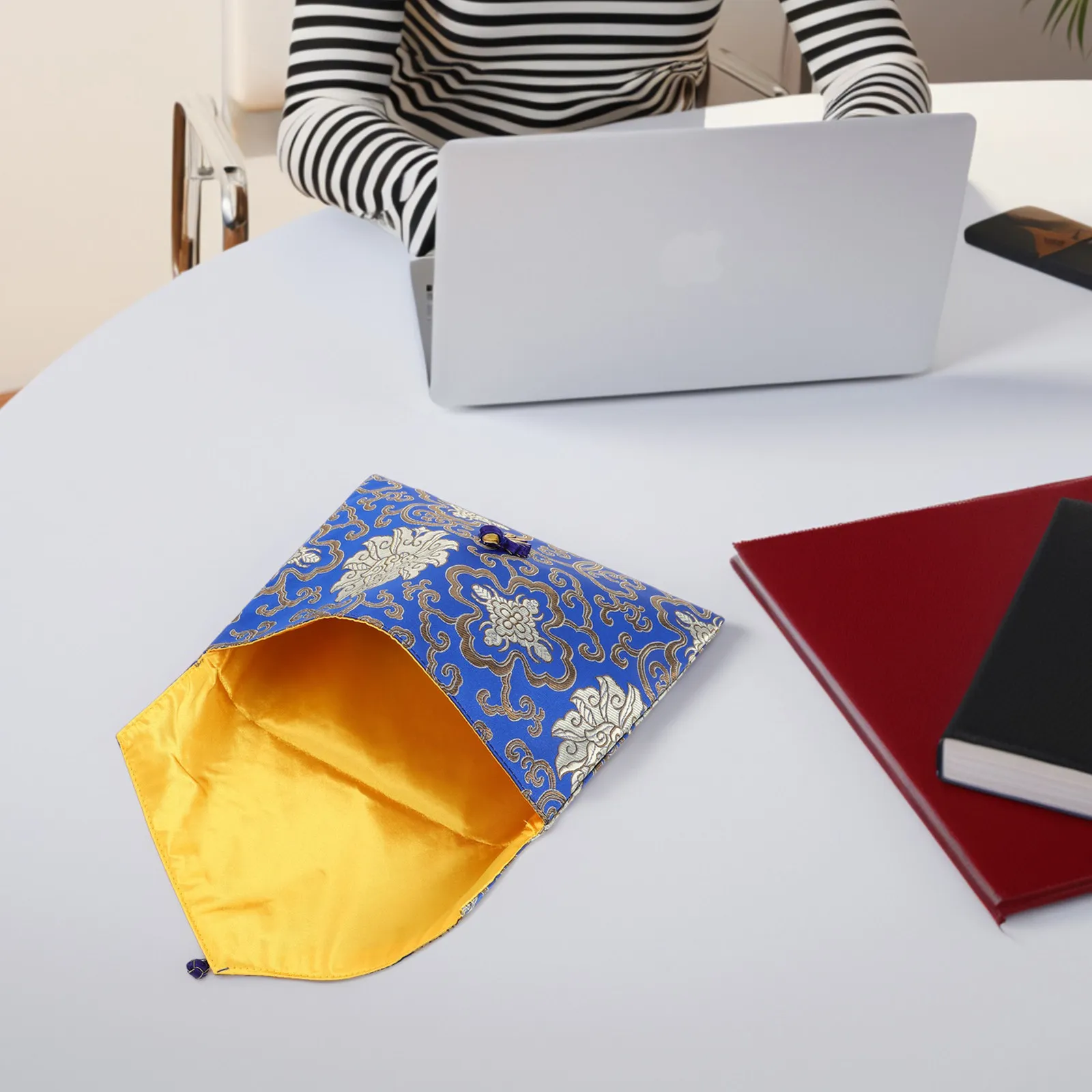 

2Pcs Buddhist Scriptures Pouch Chinese Style Brocade Rectangular Jewelry Beads Organizer Travel Small Fabric Storage Bag