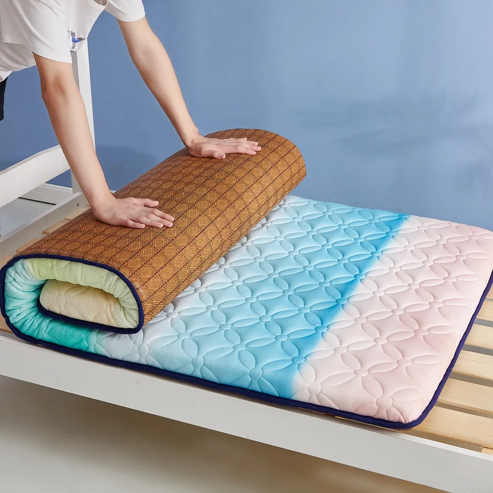 

Customizable 2025 new four-season available multi-function printed double-sided mattress 3.5cm